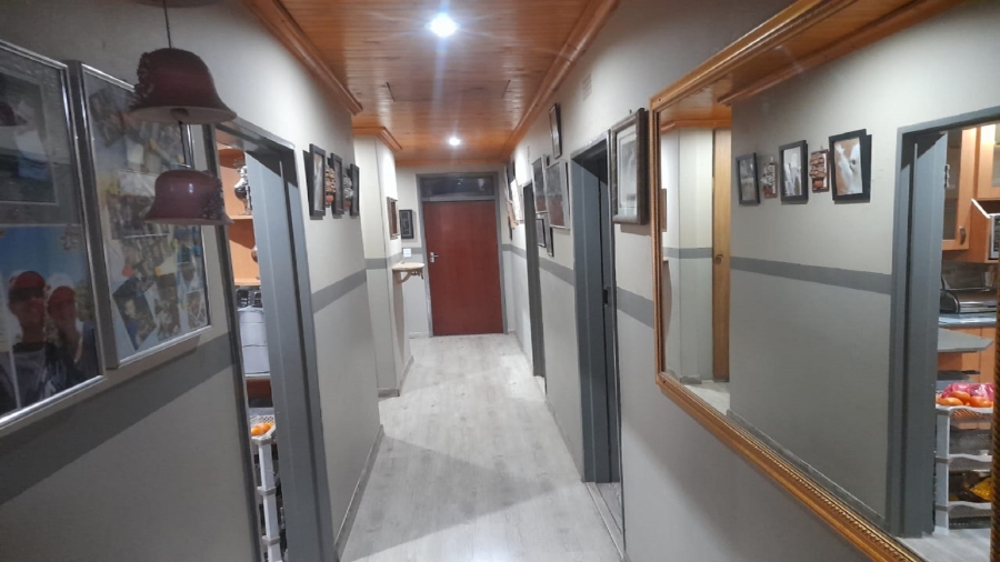 4 Bedroom Property for Sale in Vaalpark Free State